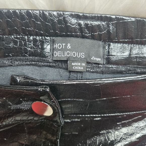 NWT Croc Faux Leather Pants Size Large - Picture 7 of 8